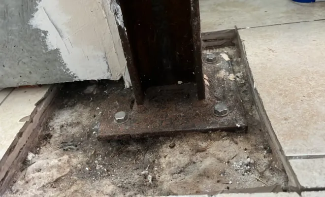 Platine posé au sol sans création de semelle 